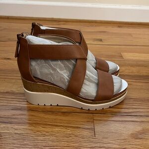 SOUL Naturalizer “Goodtimes” wedge. Size 6.5W.